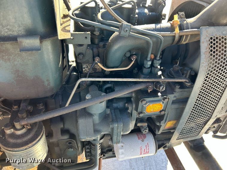 image for item NR9363 Kubota L185  tractor