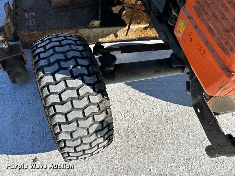 image for item NR9363 Kubota L185  tractor