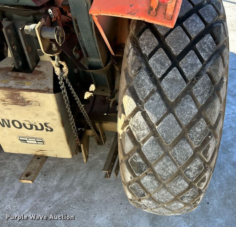 image for item NR9363 Kubota L185  tractor