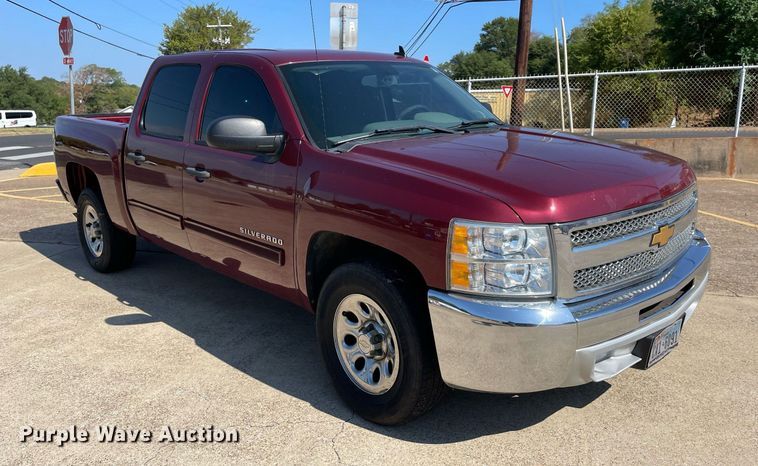 image for item NY9790 2013 Chevrolet Silverado 1500  Crew Cab pickup truck