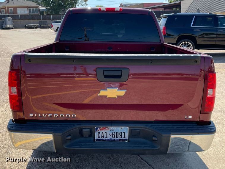 image for item NY9790 2013 Chevrolet Silverado 1500  Crew Cab pickup truck