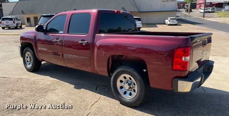 image for item NY9790 2013 Chevrolet Silverado 1500  Crew Cab pickup truck