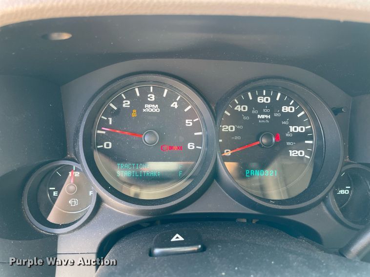 image for item NY9790 2013 Chevrolet Silverado 1500  Crew Cab pickup truck