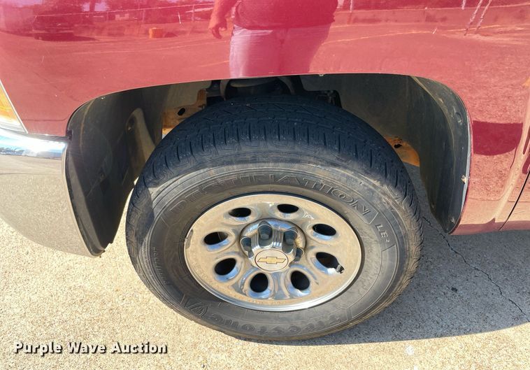 image for item NY9790 2013 Chevrolet Silverado 1500  Crew Cab pickup truck