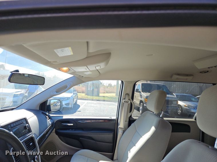 image for item NZ9062 2011 Dodge Grand Caravan  van