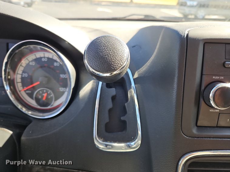 image for item NZ9062 2011 Dodge Grand Caravan  van