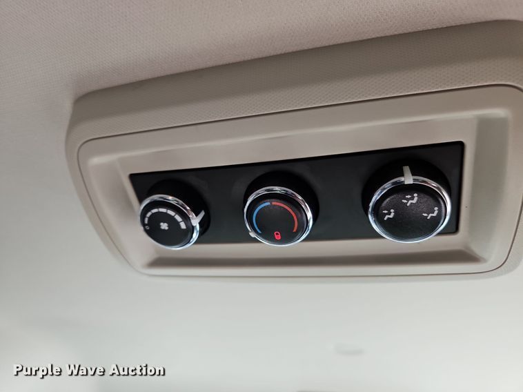 image for item NZ9062 2011 Dodge Grand Caravan  van