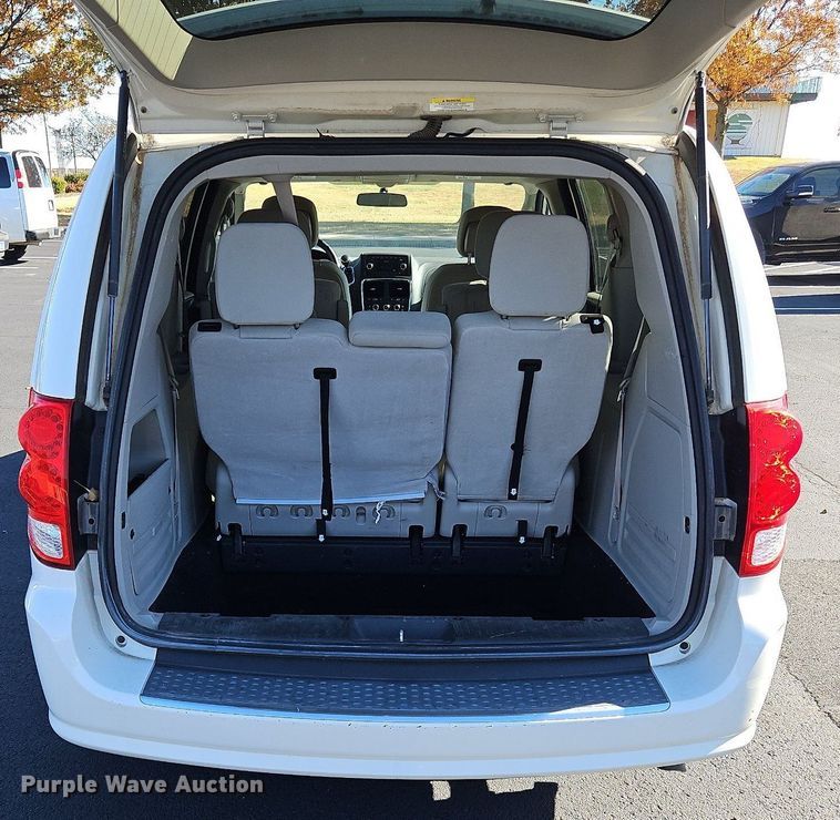 image for item NZ9062 2011 Dodge Grand Caravan  van