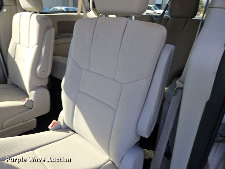 image for item NZ9062 2011 Dodge Grand Caravan  van