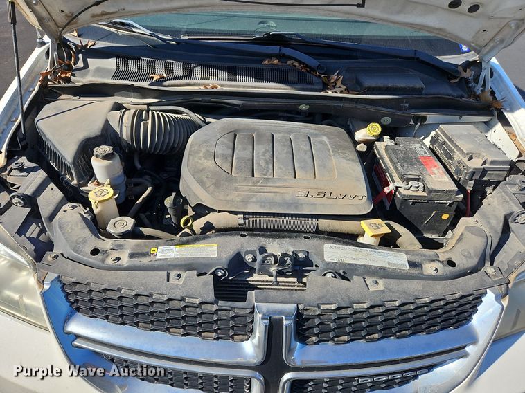 image for item NZ9062 2011 Dodge Grand Caravan  van