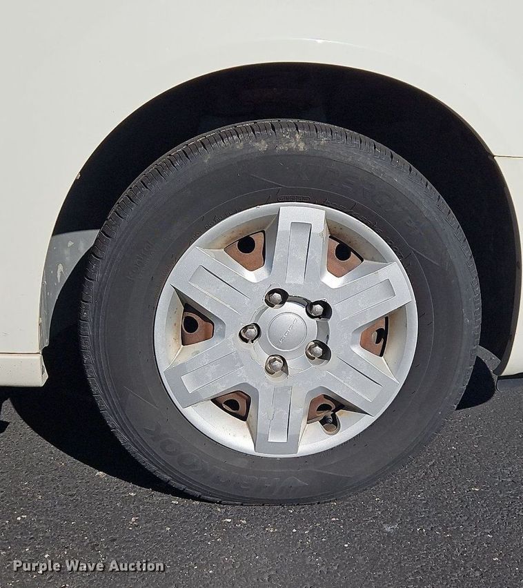 image for item NZ9062 2011 Dodge Grand Caravan  van