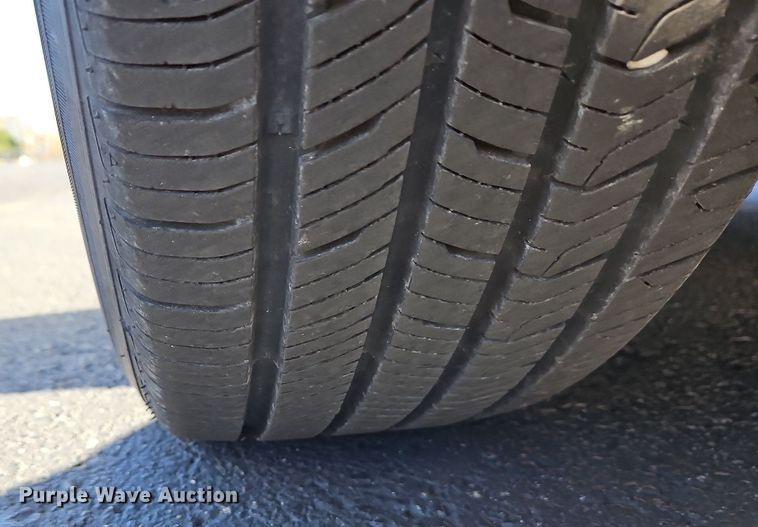 image for item NZ9062 2011 Dodge Grand Caravan  van