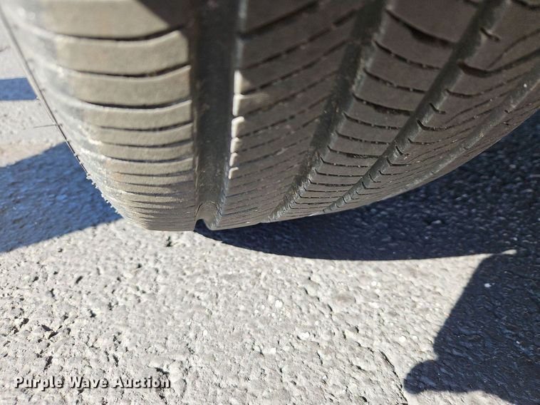 image for item NZ9062 2011 Dodge Grand Caravan  van