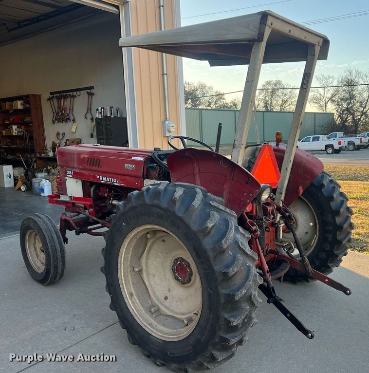 image for item OA9064 International 384  tractor