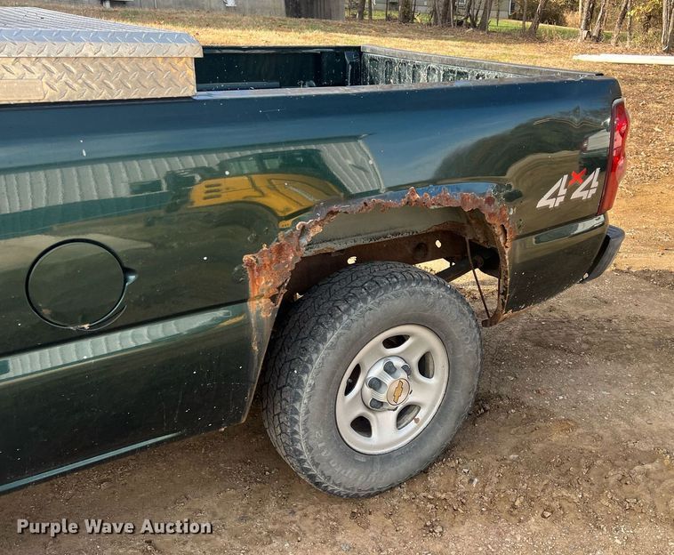 image for item OA9119 2003 Chevrolet Silverado 1500  Ext. Cab pickup truck