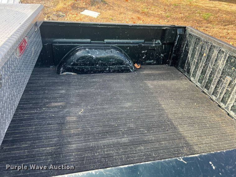 image for item OA9119 2003 Chevrolet Silverado 1500  Ext. Cab pickup truck