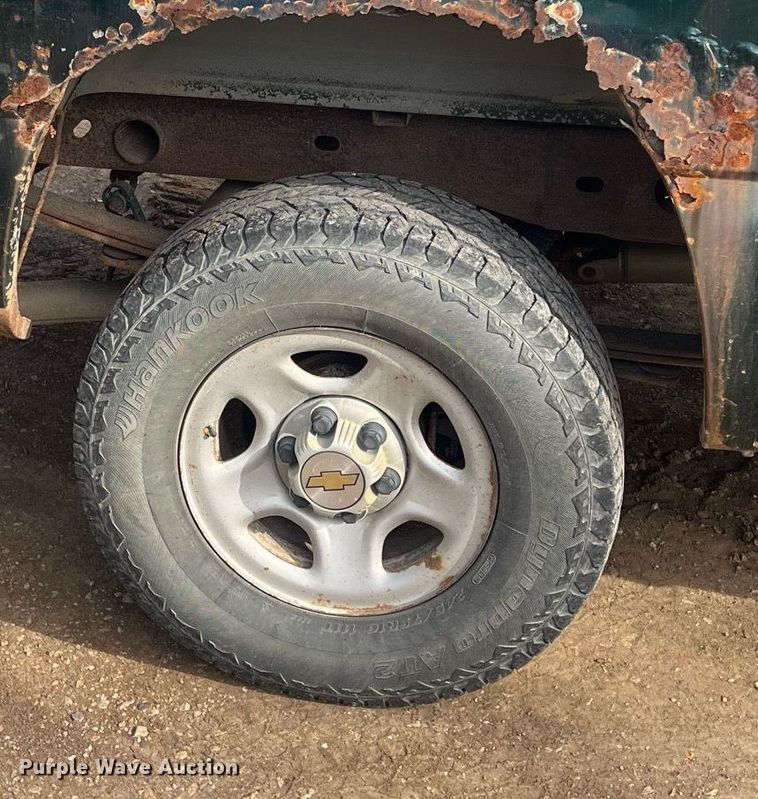 image for item OA9119 2003 Chevrolet Silverado 1500  Ext. Cab pickup truck