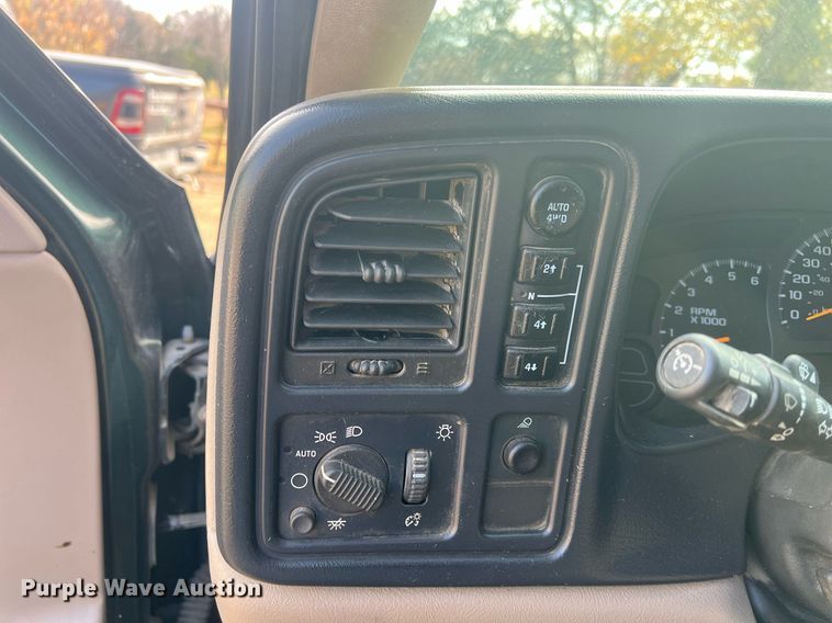 image for item OA9119 2003 Chevrolet Silverado 1500  Ext. Cab pickup truck