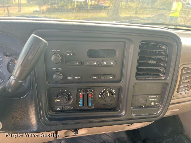 image for item OA9119 2003 Chevrolet Silverado 1500  Ext. Cab pickup truck