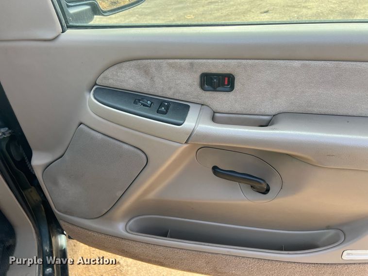 image for item OA9119 2003 Chevrolet Silverado 1500  Ext. Cab pickup truck