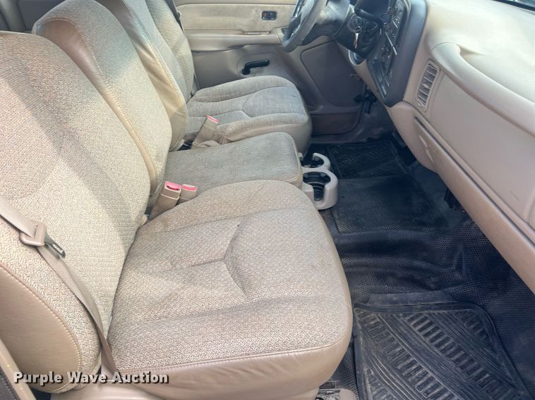 image for item OA9119 2003 Chevrolet Silverado 1500  Ext. Cab pickup truck