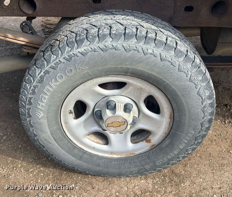 image for item OA9119 2003 Chevrolet Silverado 1500  Ext. Cab pickup truck