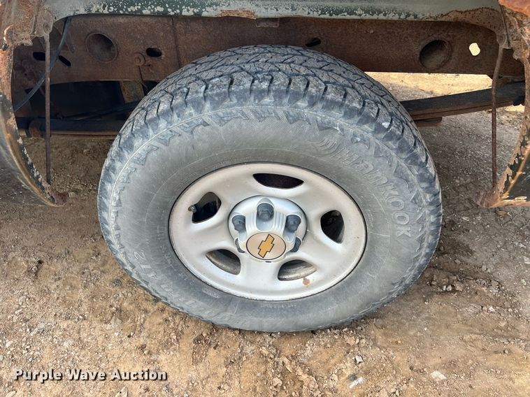 image for item OA9119 2003 Chevrolet Silverado 1500  Ext. Cab pickup truck