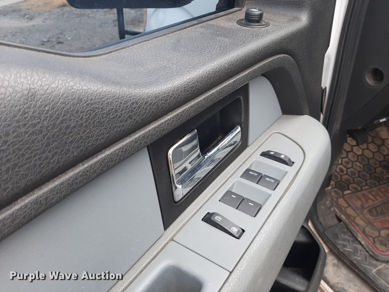 image for item OF9594 2014 Ford F150  SuperCrew pickup truck