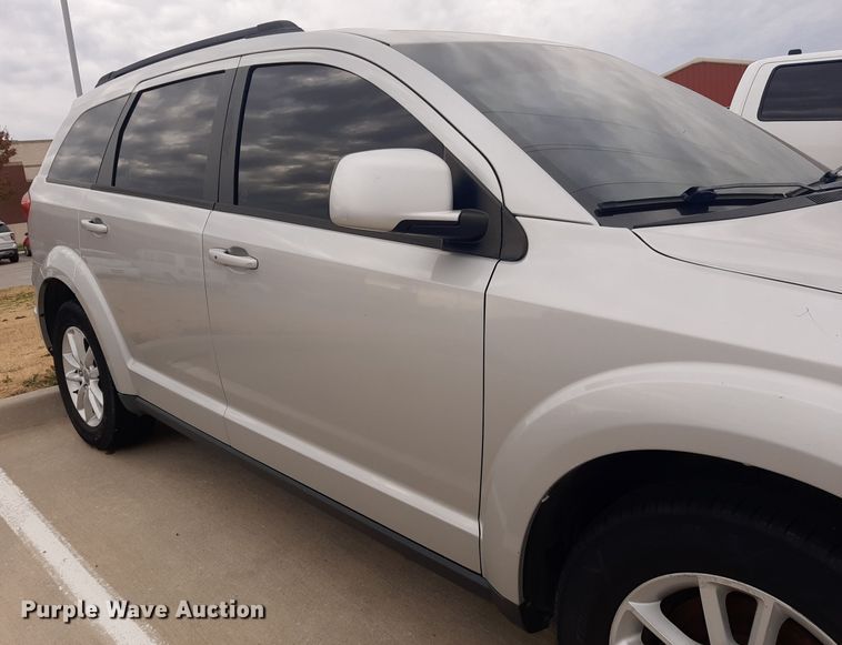 image for item OF9596 2014 Dodge Journey SXT  SUV