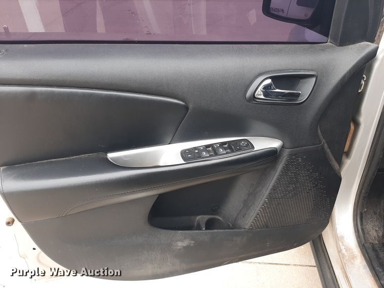 image for item OF9596 2014 Dodge Journey SXT  SUV