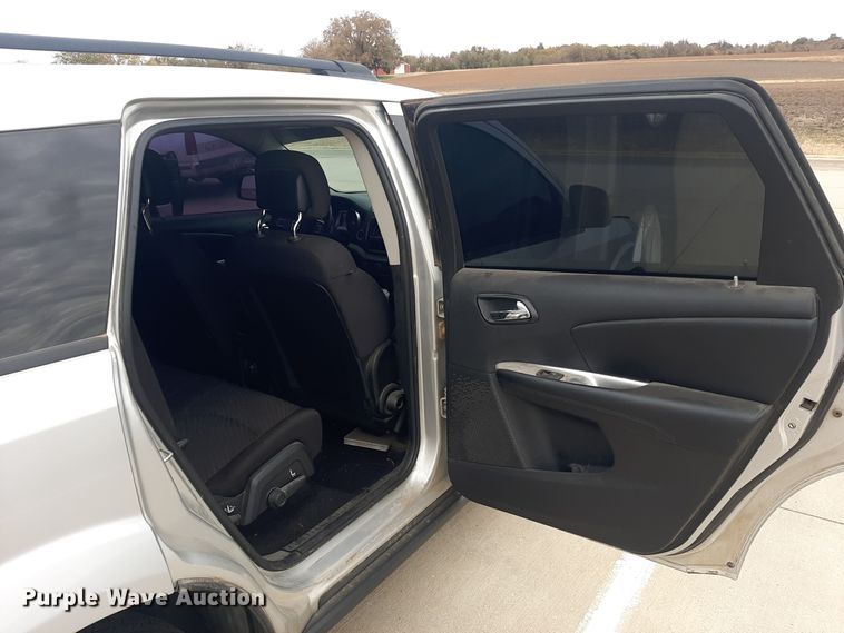 image for item OF9596 2014 Dodge Journey SXT  SUV