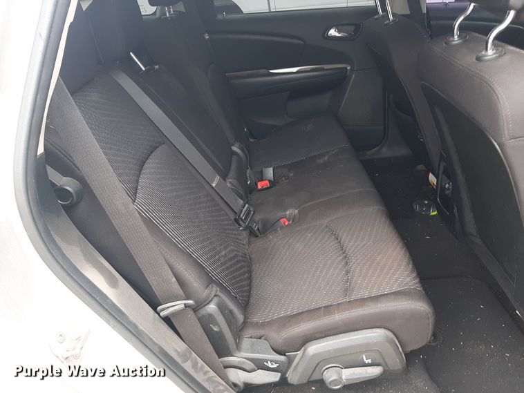 image for item OF9596 2014 Dodge Journey SXT  SUV