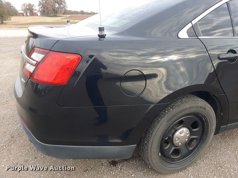 image for item OF9597 2015 Ford Taurus Police