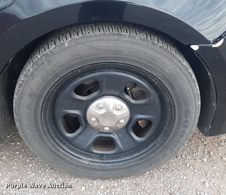 image for item OF9597 2015 Ford Taurus Police