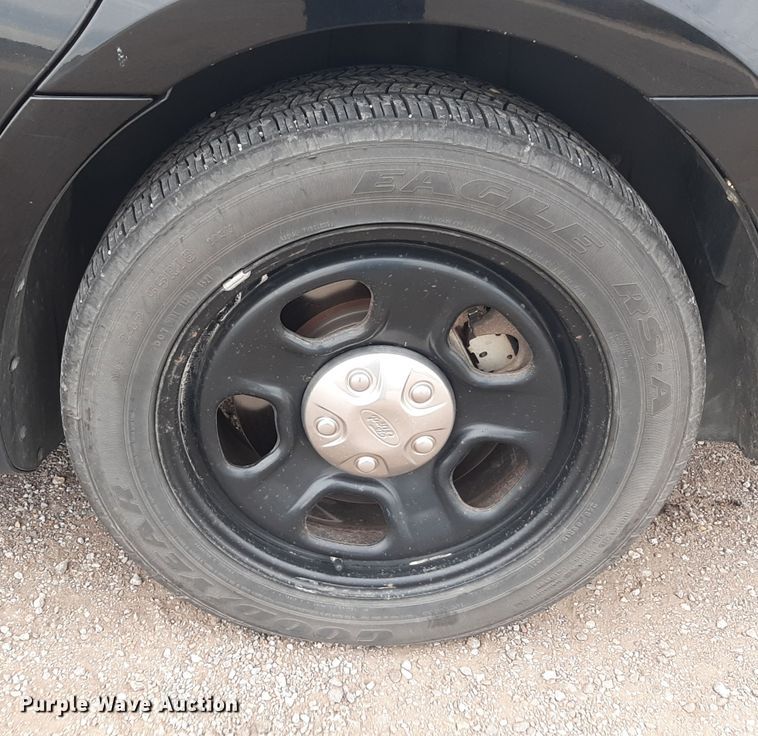 image for item OF9597 2015 Ford Taurus Police