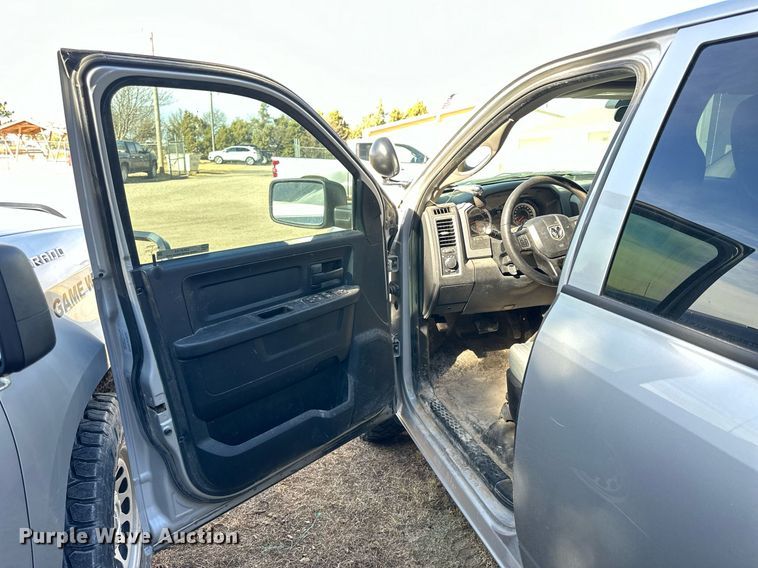 image for item OK9155 2017 Dodge Ram 1500  Crew Cab pickup truck