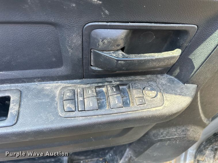 image for item OK9155 2017 Dodge Ram 1500  Crew Cab pickup truck