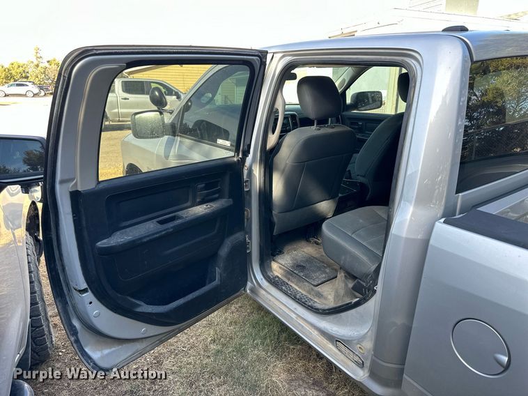 image for item OK9155 2017 Dodge Ram 1500  Crew Cab pickup truck