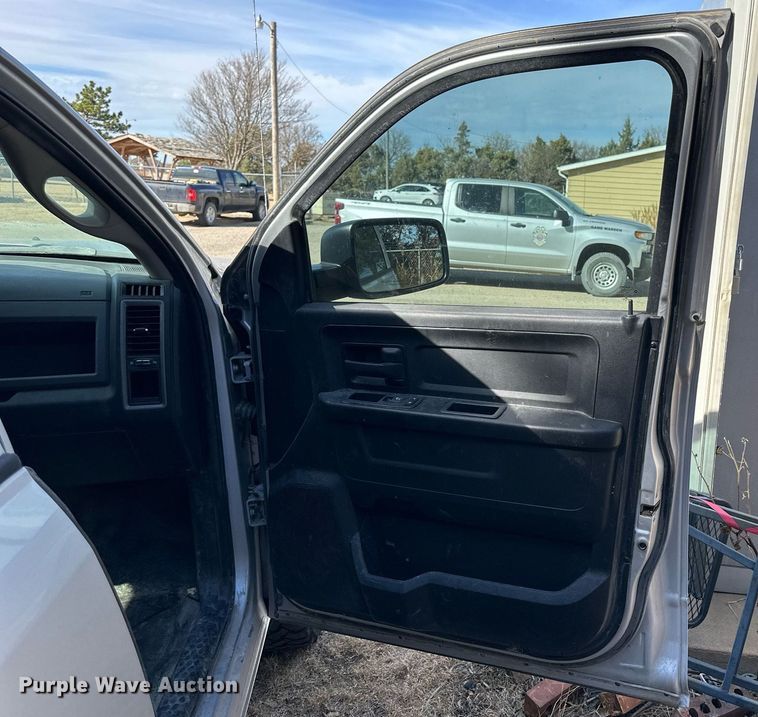 image for item OK9155 2017 Dodge Ram 1500  Crew Cab pickup truck