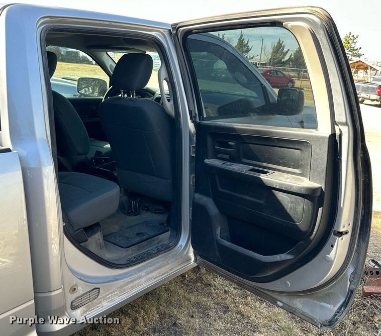 image for item OK9155 2017 Dodge Ram 1500  Crew Cab pickup truck