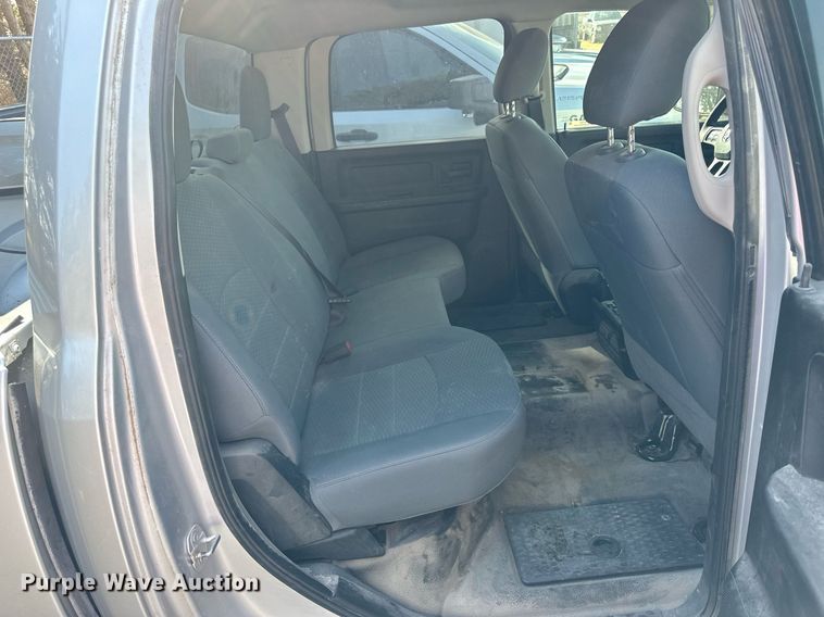 image for item OK9155 2017 Dodge Ram 1500  Crew Cab pickup truck