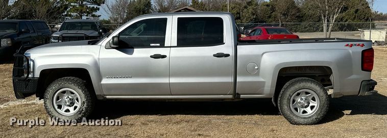 image for item OK9156 2018 Chevrolet Silverado 1500  Crew Cab pickup truck