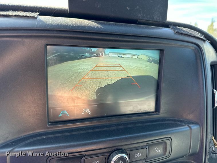 image for item OK9156 2018 Chevrolet Silverado 1500  Crew Cab pickup truck