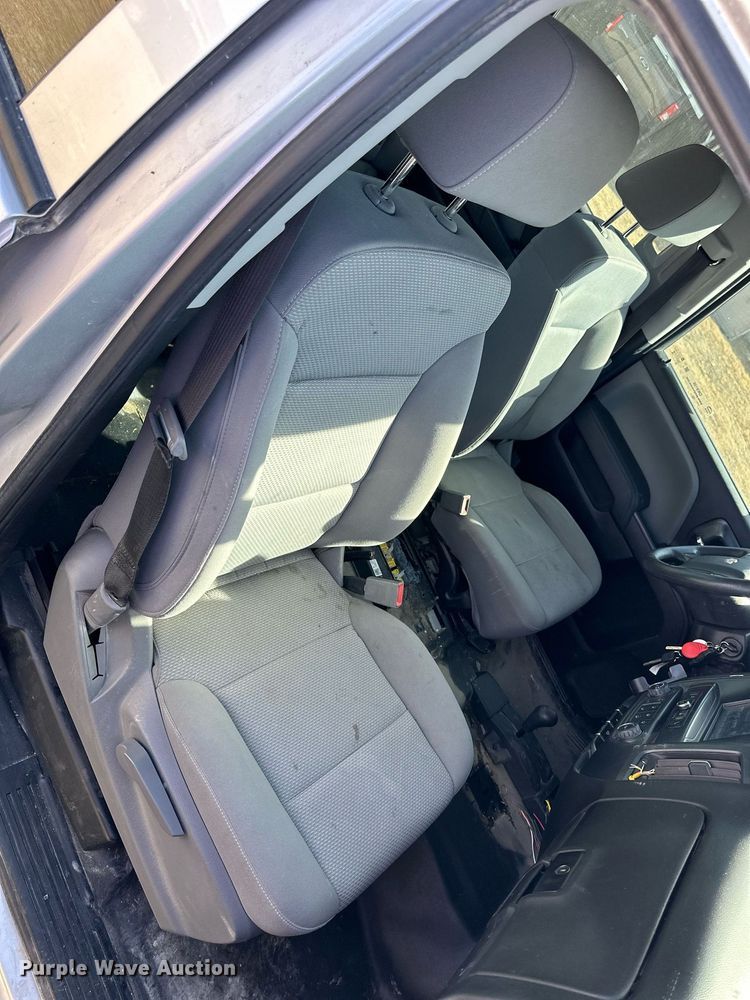 image for item OK9156 2018 Chevrolet Silverado 1500  Crew Cab pickup truck