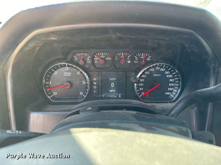 image for item OK9157 2018 Chevrolet Silverado 1500  Crew Cab pickup truck