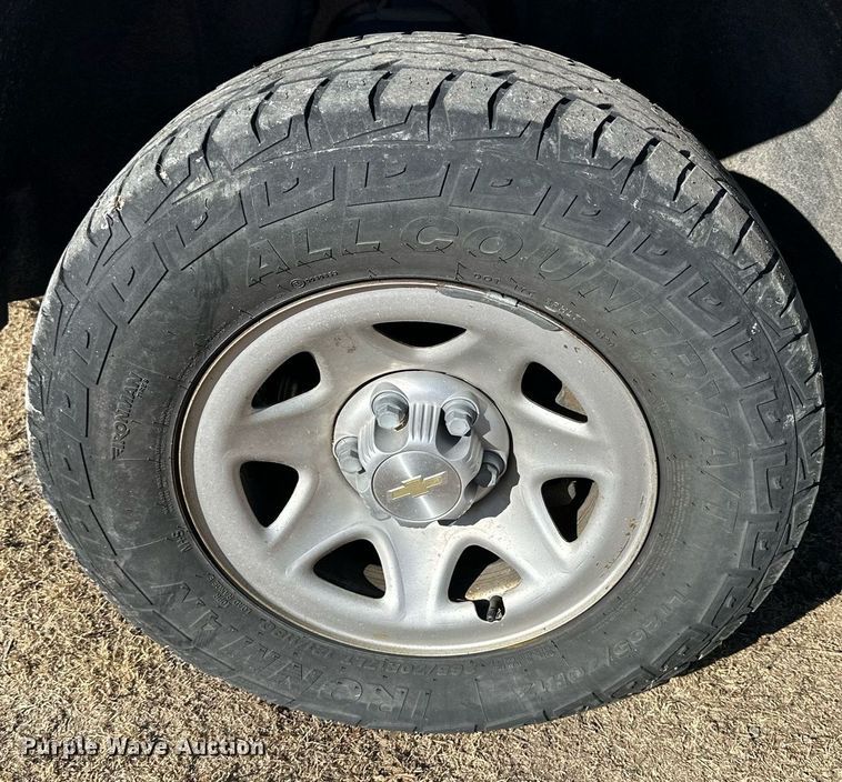 image for item OK9157 2018 Chevrolet Silverado 1500  Crew Cab pickup truck