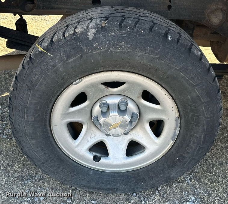 image for item OK9157 2018 Chevrolet Silverado 1500  Crew Cab pickup truck