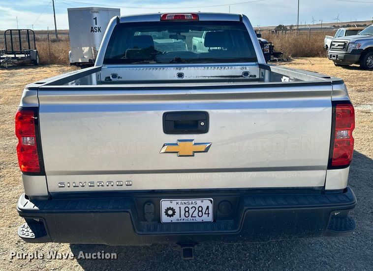 image for item OK9158 2018 Chevrolet Silverado 1500  Crew Cab pickup truck