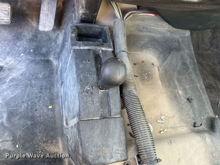 image for item OK9158 2018 Chevrolet Silverado 1500  Crew Cab pickup truck