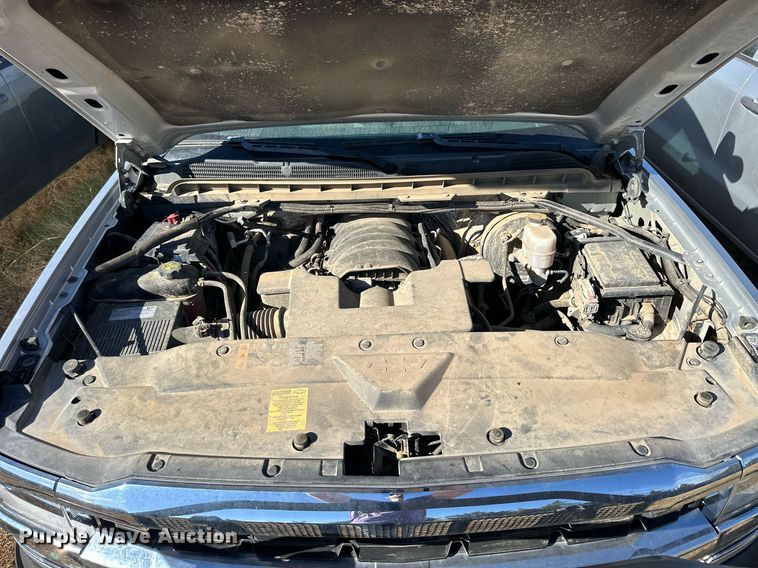 image for item OK9158 2018 Chevrolet Silverado 1500  Crew Cab pickup truck